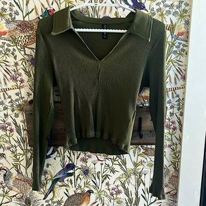 Fits like a medium, barely worn